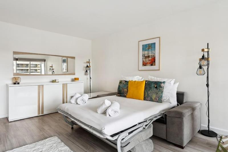 Appartement Studio With Balcony - Close To Eiffel Tower Parijs